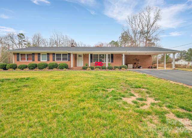 Property at 549 Dairy Rd, Troy, NC 27371, 3 beds, 2 baths