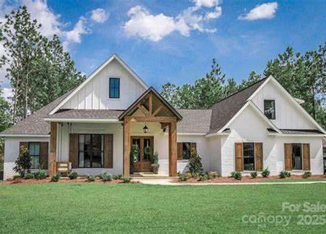 Property at 414 E Glenview Dr, Salisbury, NC 28147, 4 beds, 2.5 baths
