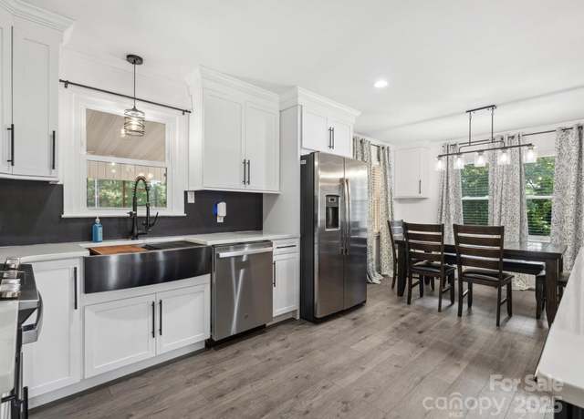 Property at 1238 Carl Allen Rd, Edgemoor, SC 29712, 5 beds, 3 baths