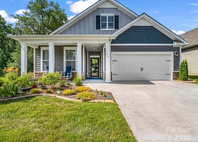 Property at 44 Gala Ln, Flat Rock, NC 28731, 3 beds, 2 baths