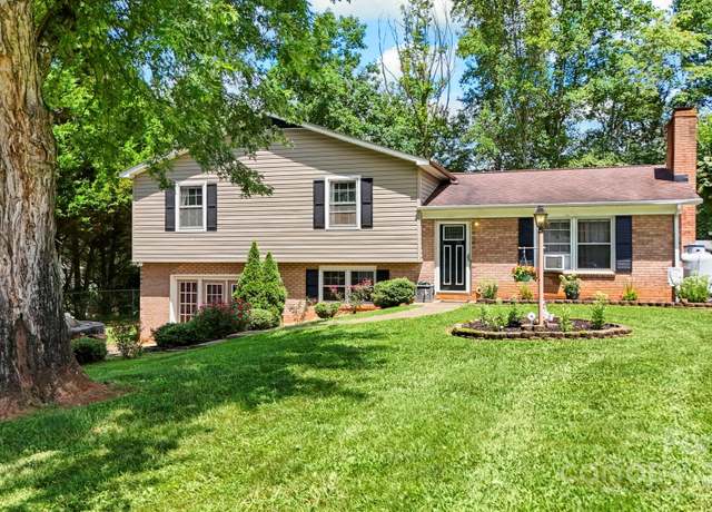 Property at 3005 Mac Dr, Hudson, NC 28638, 3 beds, 2 baths