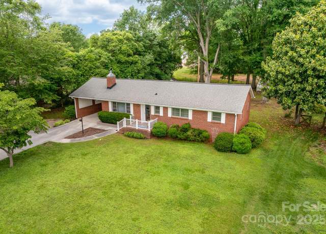 Property at 1307 Armstrong Rd, Belmont, NC 28012, 3 beds, 2 baths