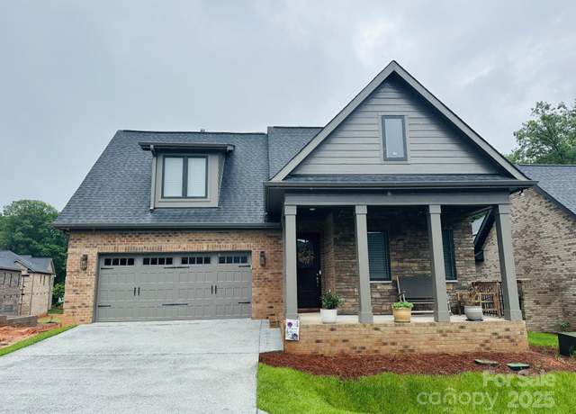 Property at 29 Shanklin Ln, Denver, NC 28037, 5 beds, 3 baths