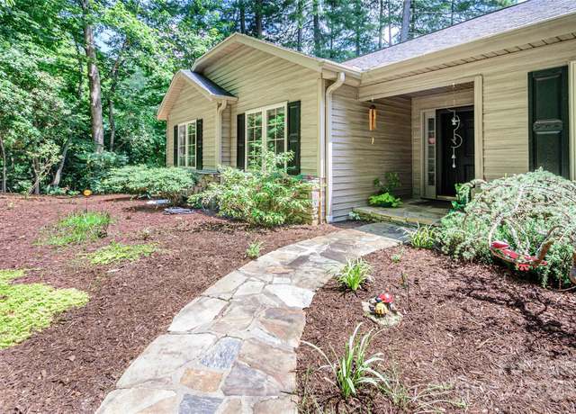 Property at 35 Tall Pines Rd, Hendersonville, NC 28739, 3 beds, 2 baths