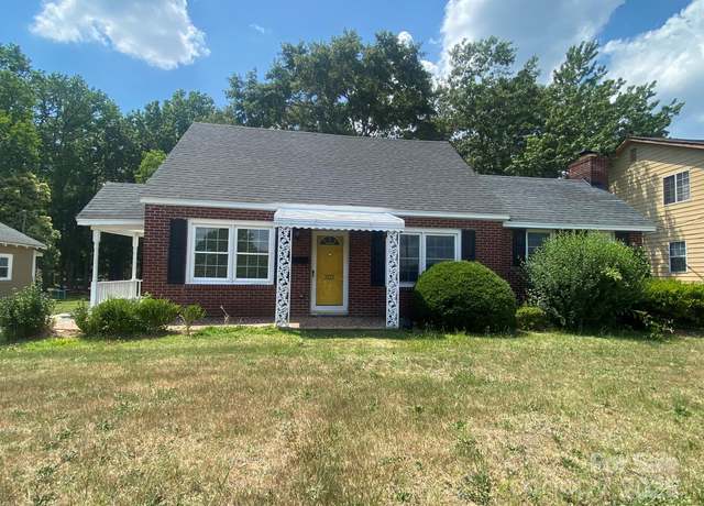 Property at 303 Mobley St, Clover, SC 29710, 2 beds, 1.5 baths
