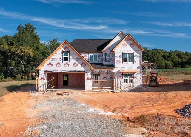 Property at 279 Sandpiper Dr #6, Lexington, NC 27295, 4 beds, 3.5 baths