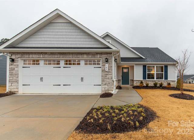 Property at 143 Commerce Blvd, Lancaster, SC 29720, 3 beds, 2 baths