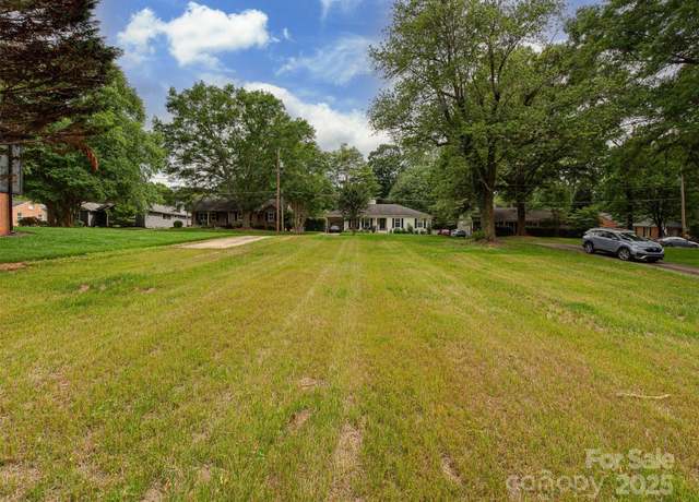 Property at 4045 Rutherford Dr, Charlotte, NC 28210