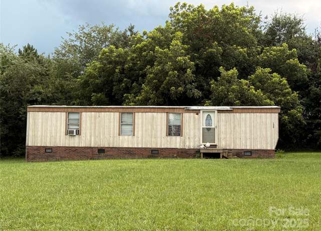 Property at 1229 Peterbilt Ln, Conover, NC 28613, 2 beds, 1 bath
