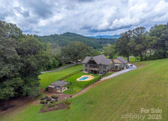 Property at 1180 Porter Creek Dr, Franklin, NC 28734, 3 beds, 3 baths