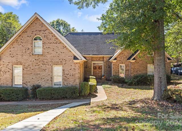 Property at 450 Serendipity Dr, Fort Mill, SC 29715, 4 beds, 3.5 baths
