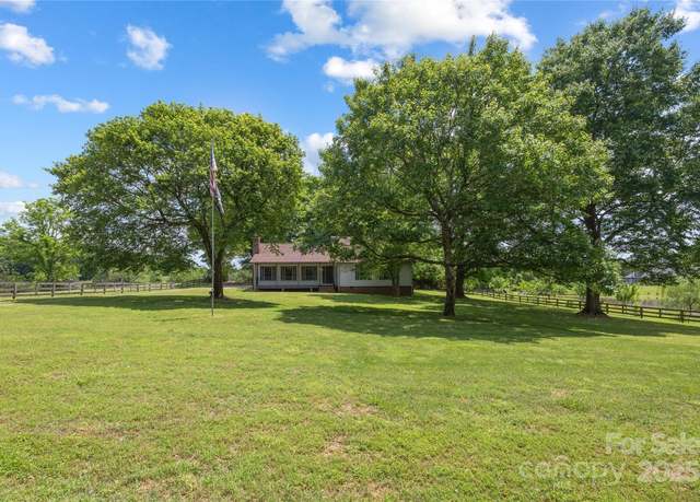 Property at 5200 Winding Ln, Indian Trail, NC 28079, 4 beds, 2 baths