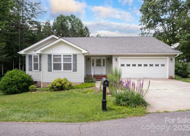 Property at 29 Honey Hollow Ln, Fairview, NC 28730, 3 beds, 2 baths