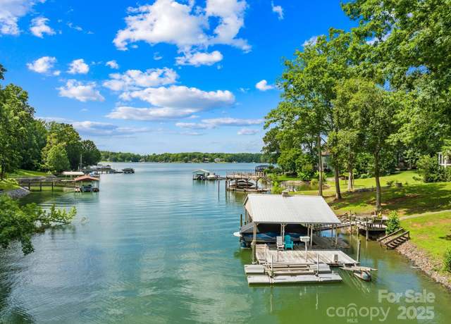 Property at 698 Normandy Rd, Mooresville, NC 28117, 3 beds, 4 baths