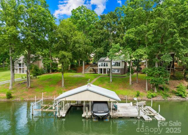 Property at 698 Normandy Rd, Mooresville, NC 28117, 3 beds, 4 baths