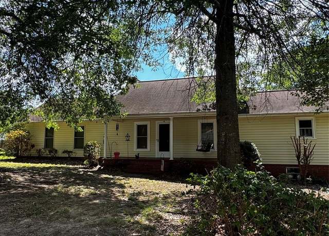 Property at 406 Alpine St, Kannapolis, NC 28081, 3 beds, 3 baths