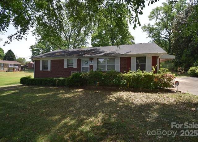 Property at 2427 Rhyneland St, Gastonia, NC 28054, 2 beds, 1 bath