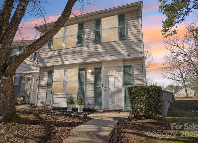 Property at 5300 Fair Wind Ln, Charlotte, NC 28212, 2 beds, 2.5 baths