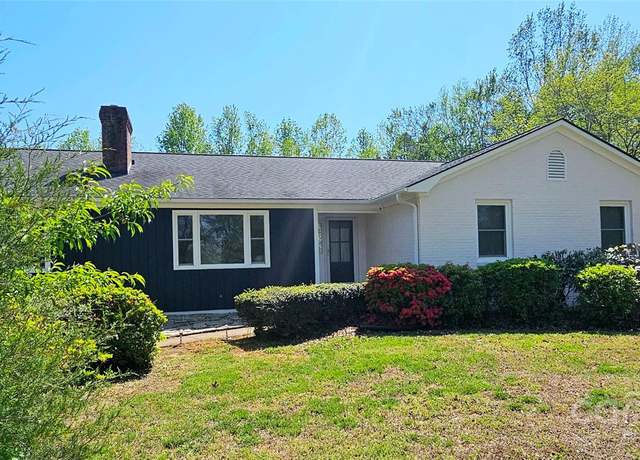 Property at 950 Blanton St, Columbus, NC 28722, 3 beds, 3.5 baths