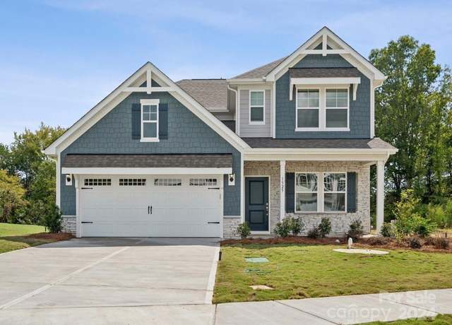 Property at 1050 Bull Dog Ln, Wingate, NC 28174, 4 beds, 2.5 baths