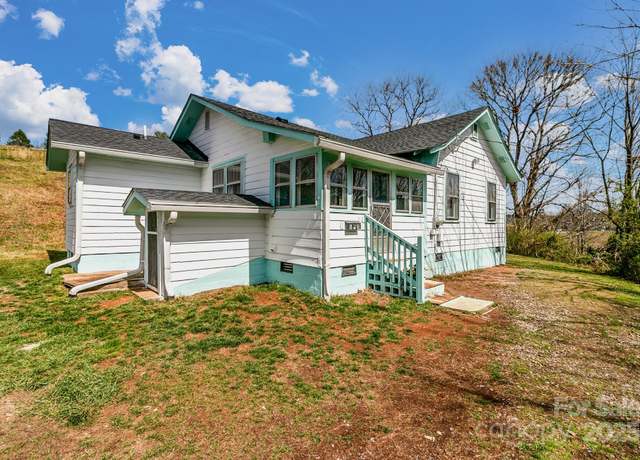 Property at 122 Old Nc 63 Hwy, Leicester, NC 28748, 2 beds, 2 baths