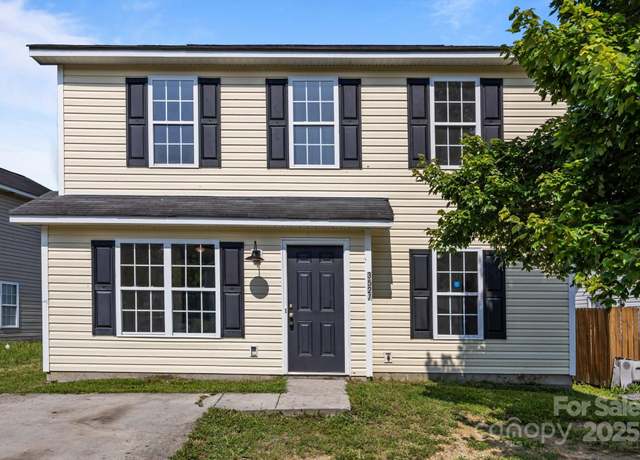 Property at 3527 Crestridge Dr, Charlotte, NC 28217, 4 beds, 2 baths