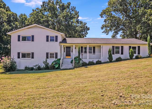 Property at 155 Mcadam Ln, Mooresville, NC 28117, 4 beds, 2.5 baths