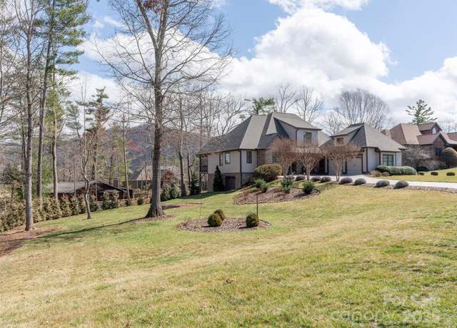 Property at 34 King Heights Dr, Fletcher, NC 28732, 4 beds, 4.5 baths