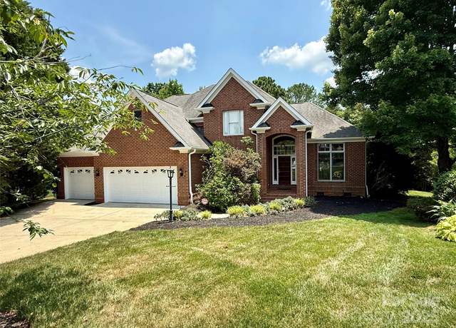 Property at 10317 Clubhouse View Ln, Mint Hill, NC 28227, 5 beds, 2.5 baths