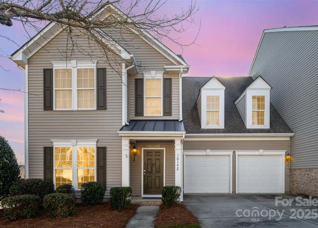 Property at 10142 Linksland Dr, Huntersville, NC 28078, 4 beds, 3.5 baths