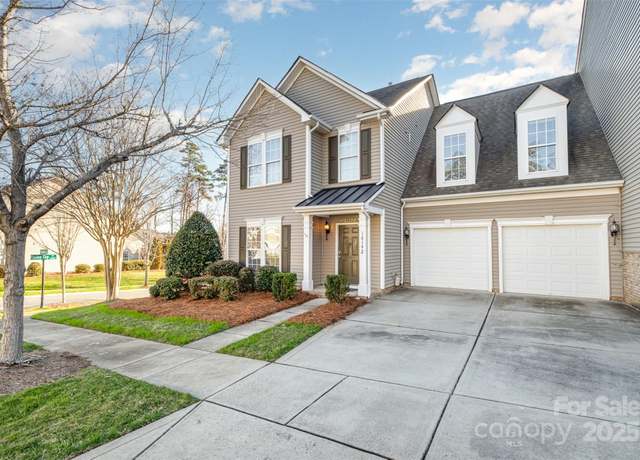 Property at 10142 Linksland Dr, Huntersville, NC 28078, 4 beds, 3.5 baths