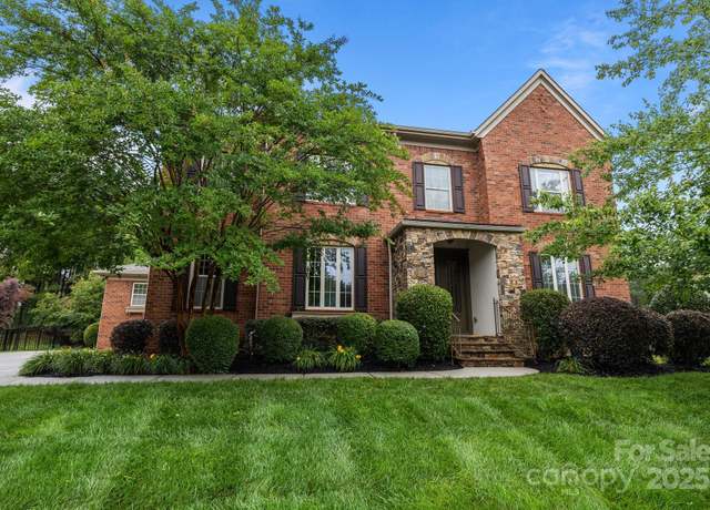 Property at 3206 Lakehurst Xing, Matthews, NC 28104, 5 beds, 4.5 baths