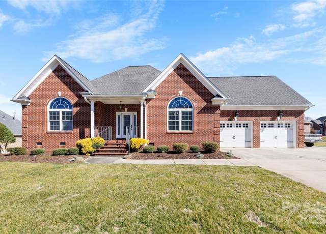 Property at 9016 Heather Trce, Gastonia, NC 28056, 3 beds, 2.5 baths