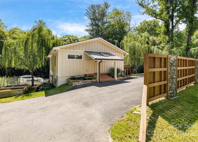 Property at 506 Hiawassee Ave, Black Mountain, NC 28711, 5 beds, 3 baths