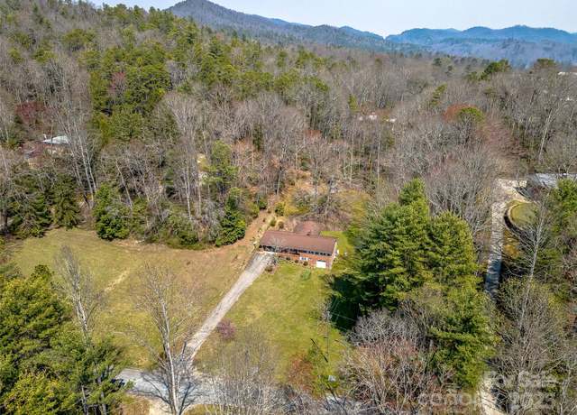 Property at 160 Tanglewood Hts, Brevard, NC 28712, 3 beds, 2.5 baths