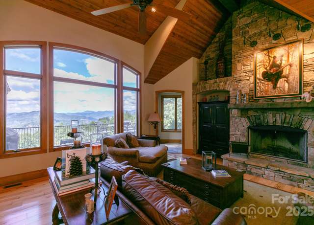 Property at 105 Rocky Knob Rd, Burnsville, NC 28714, 4 beds, 3.5 baths