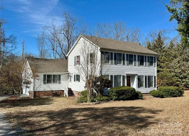 Property at 512 S Elm St, Pageland, SC 29728, 3 beds, 2.5 baths