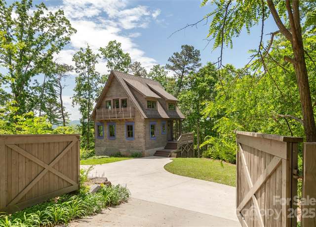 Property at 106 Mccauley Dr, Asheville, NC 28803, 2 beds, 2.5 baths