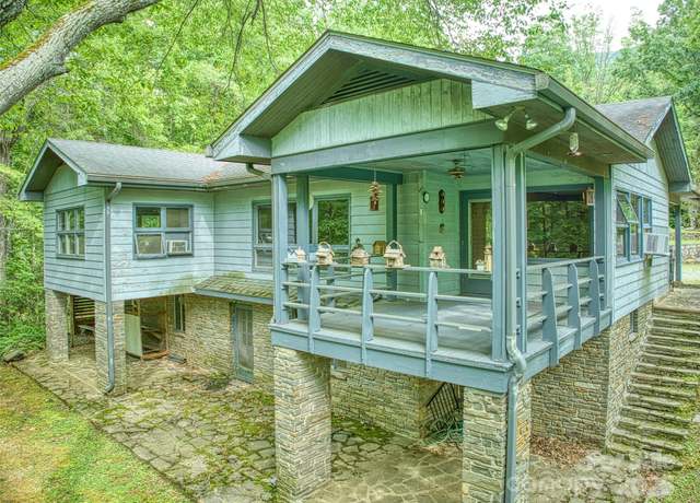 Property at 88 Laurel Loop, Maggie Valley, NC 28751, 3 beds, 2.5 baths