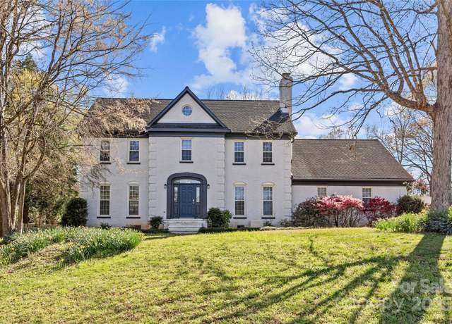 Property at 2016 Monaghan Ct, Matthews, NC 28105, 4 beds, 2.5 baths