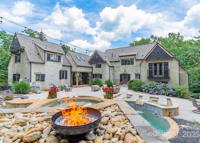 Property at 3587 Ridgetop Rd, Sherrills Ford, NC 28673, 4 beds, 5 baths