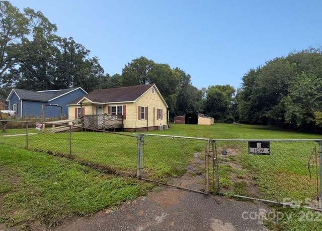 Property at 1149 Williams St, Rock Hill, SC 29732, 2 beds, 1 bath