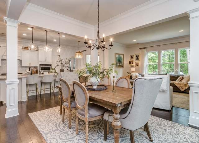 Property at 5130 Mount Clare Ln, Charlotte, NC 28210, 3 beds, 3.5 baths