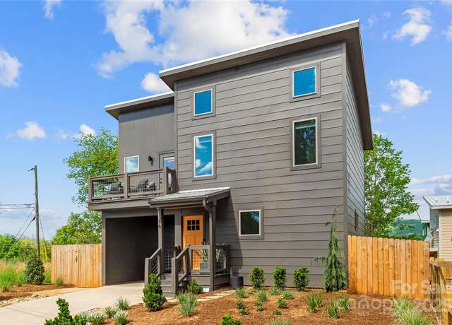 Property at 16 Oak Hill Dr, Asheville, NC 28806, 3 beds, 2.5 baths