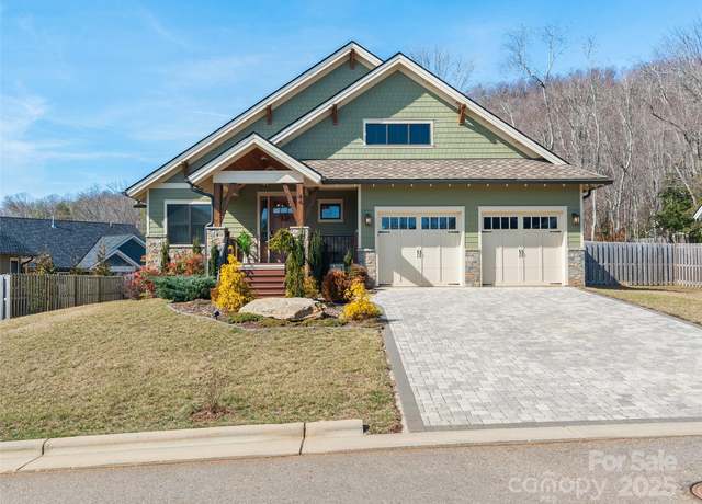 Property at 46 Starwood Valley Trl, Arden, NC 28704, 3 beds, 2.5 baths