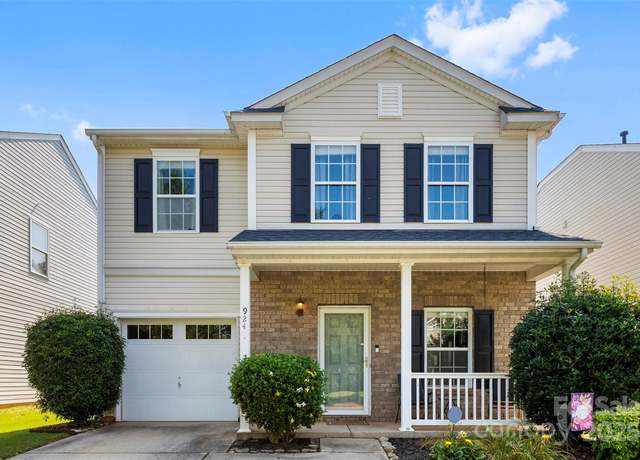 Property at 924 Willow Creek Dr, Gastonia, NC 28054, 3 beds, 2.5 baths