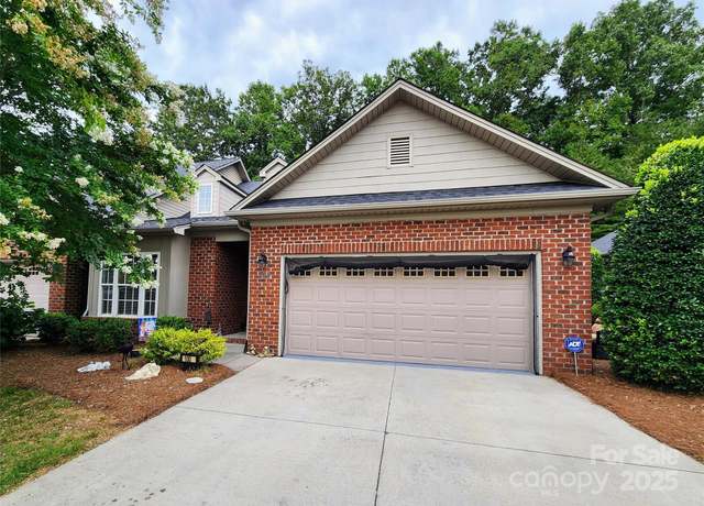 Property at 100 N Wentworth Dr, Mocksville, NC 27028, 3 beds, 2 baths