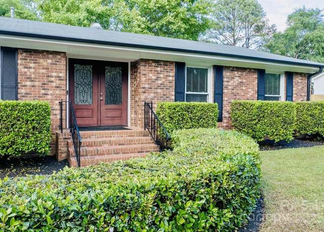 Property at 7416 Quail Ridge Dr, Charlotte, NC 28226, 4 beds, 2 baths