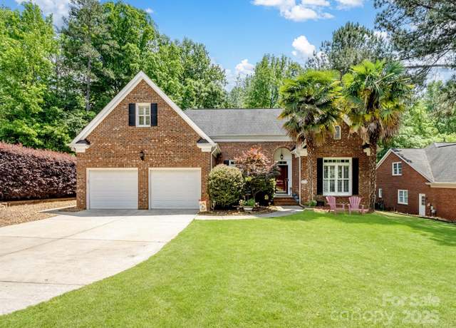 Property at 8128 Sealey Ct, Charlotte, NC 28277, 4 beds, 3 baths