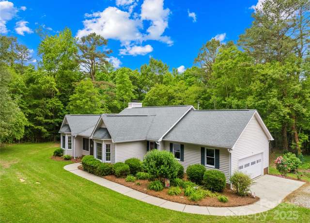 Property at 5903 WM Griffin Rd, Monroe, NC 28112, 3 beds, 2 baths